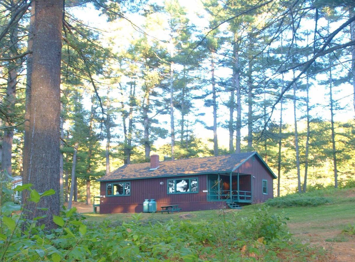 Woodbound Inn Rindge Ngoại thất bức ảnh