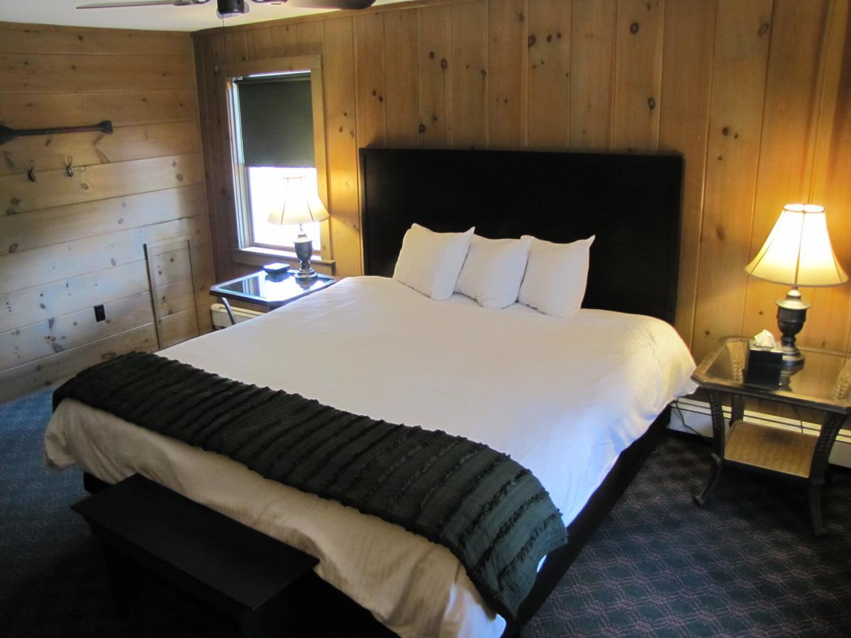 Woodbound Inn Rindge Ngoại thất bức ảnh